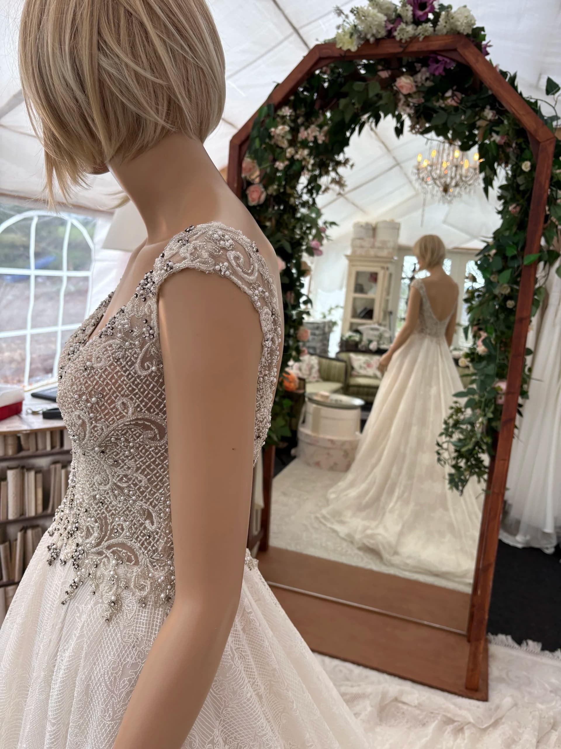 Duchesse – To Be Loved brudekjole str. 36 - billede 4