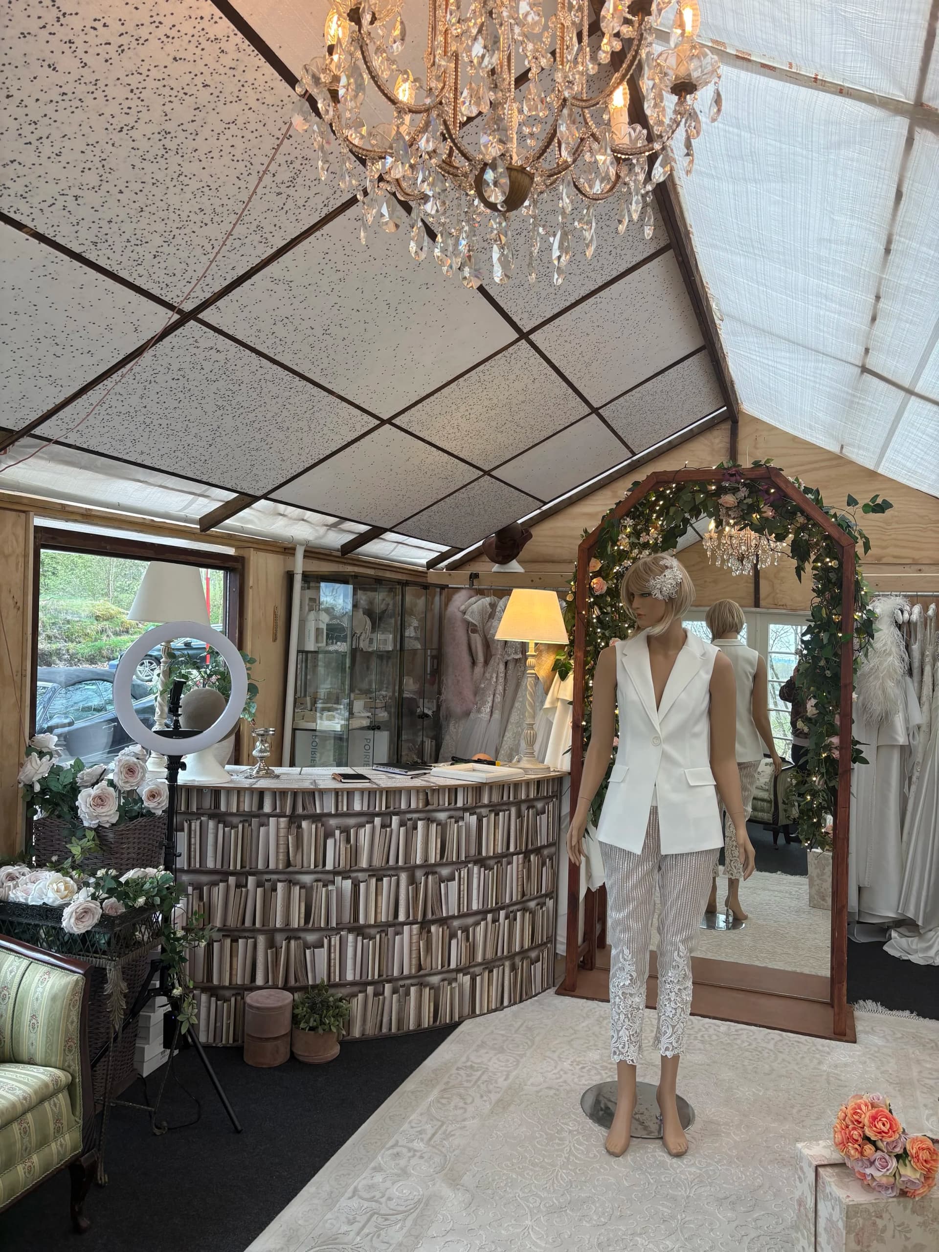 Regina – Preloved buksedragt str. 36 - billede 1