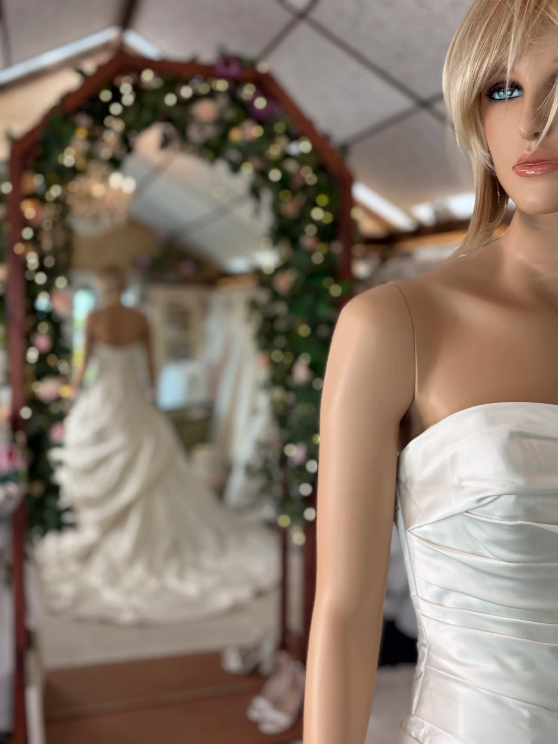 Dorethe – Preloved brudekjole str. 36 - billede 10