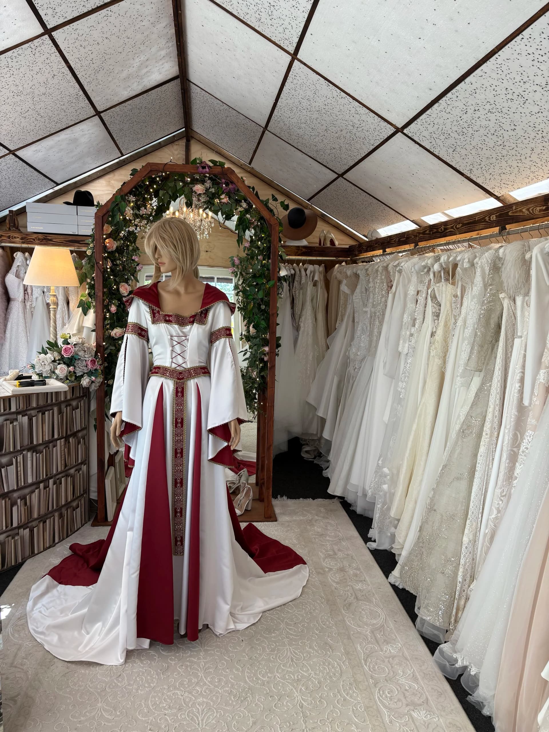 Agnes – Preloved brudekjole str. 38-40 - billede 7