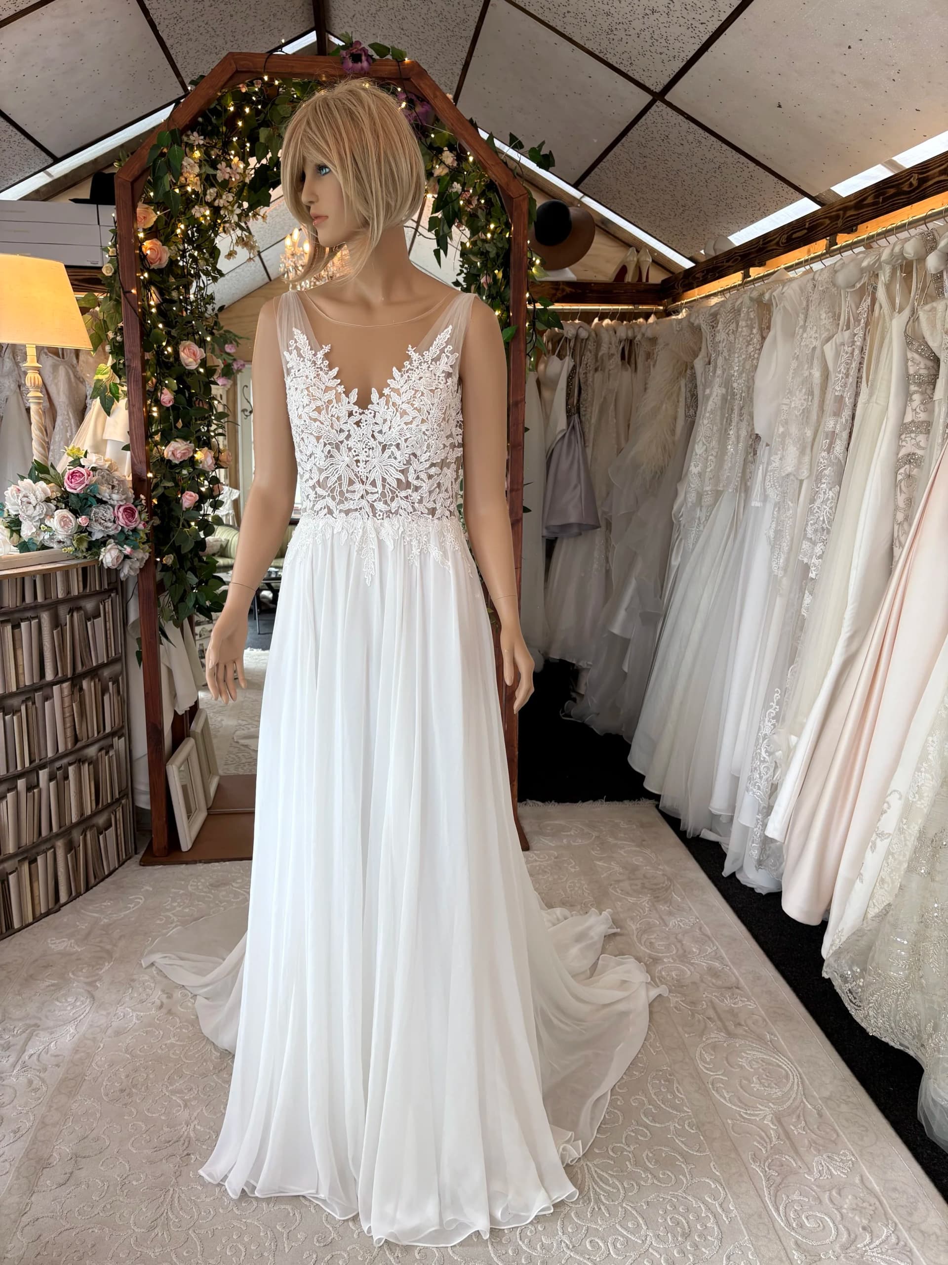 Barbara Preloved brudekjole – str. 42 - billede 3