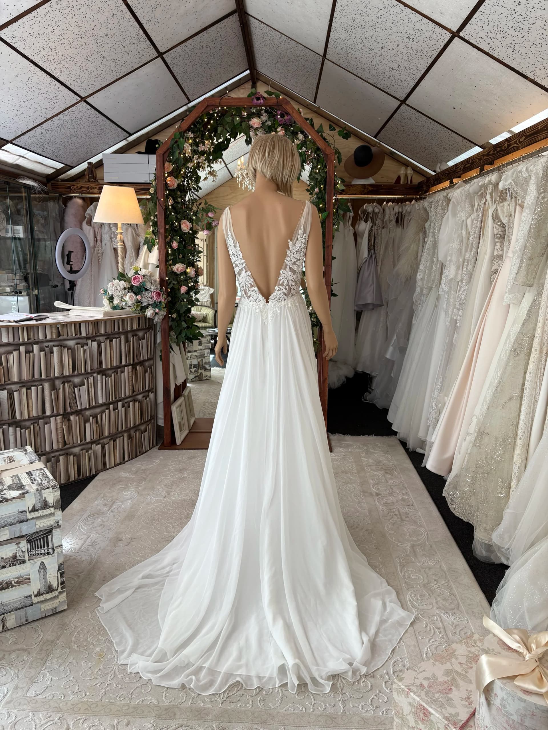 Barbara Preloved brudekjole – str. 42 - billede 2