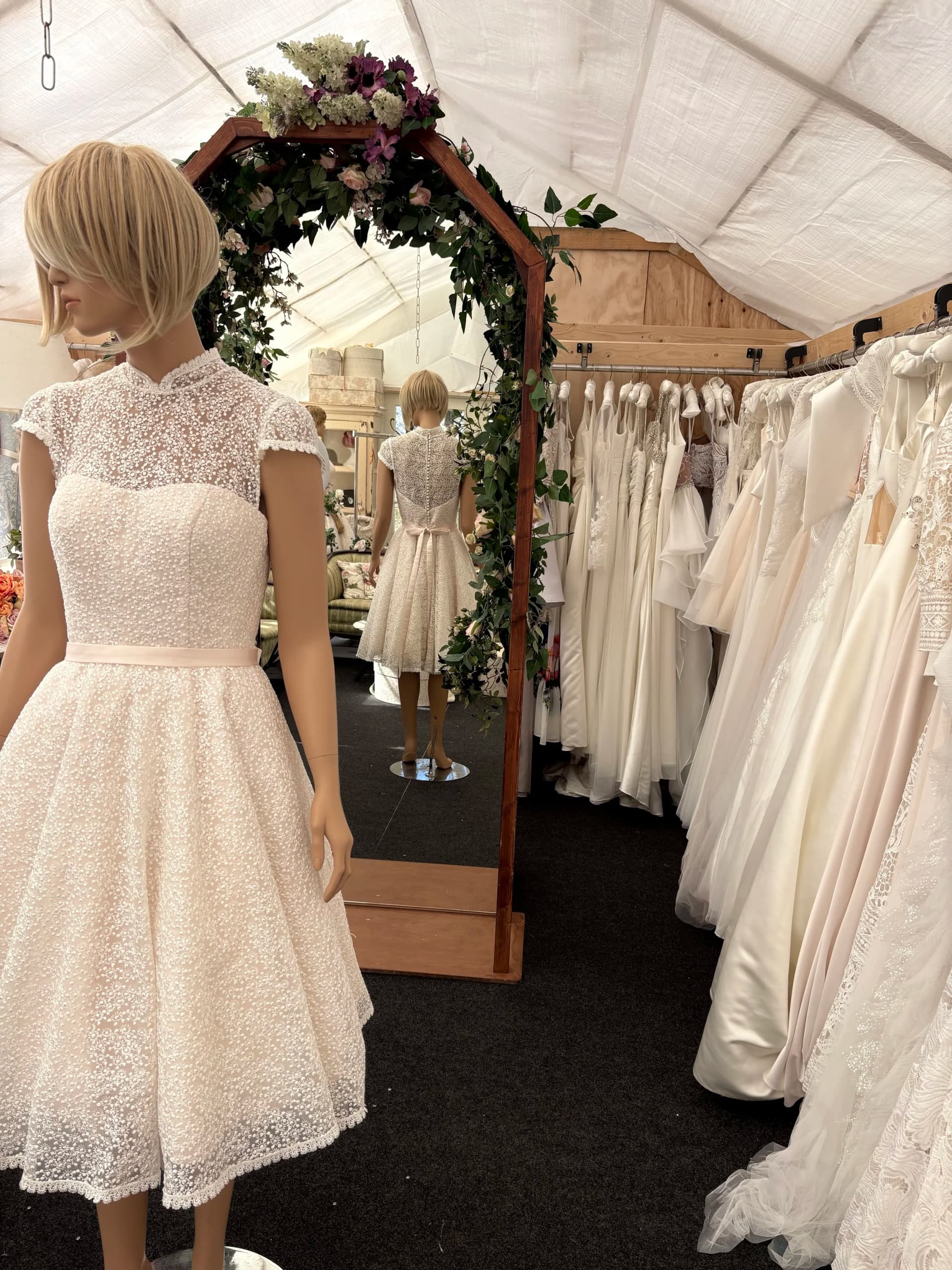 Petra – Preloved brudekjole str. 38 - billede 2