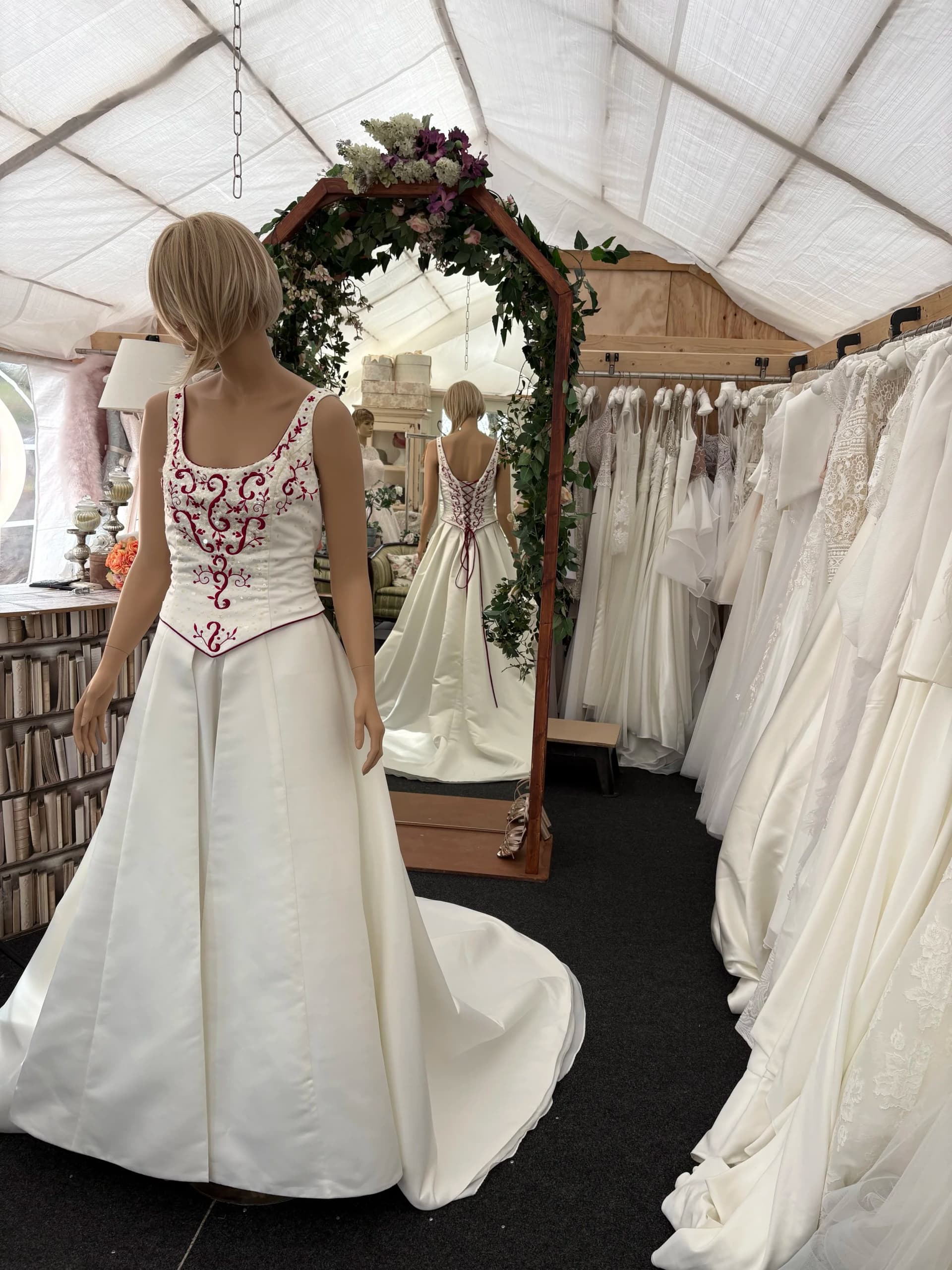Birgitte – Preloved brudekjole str. 42 - billede 8