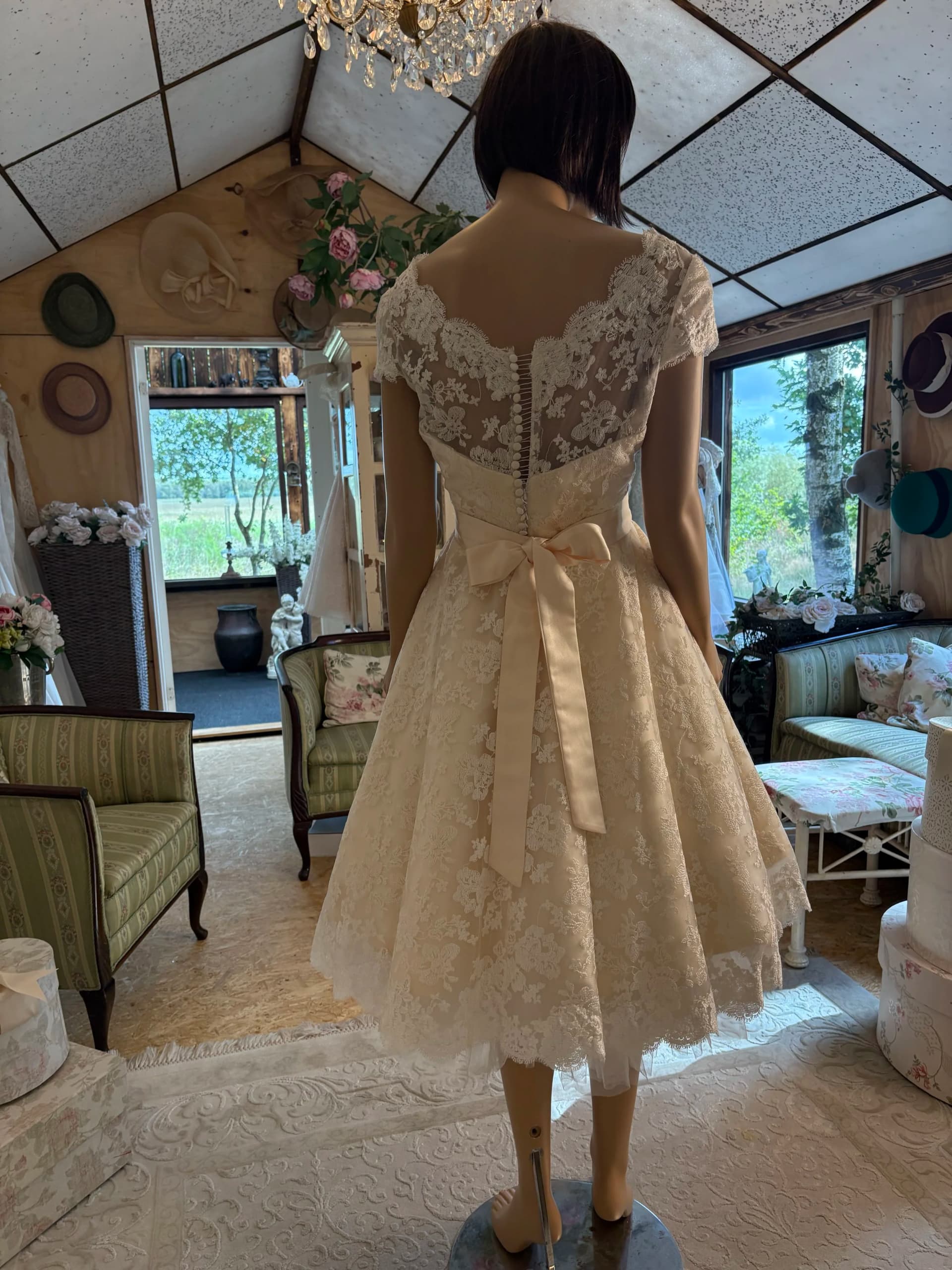 Ingelise – To Be Loved kort brudekjole str. 40 - billede 5