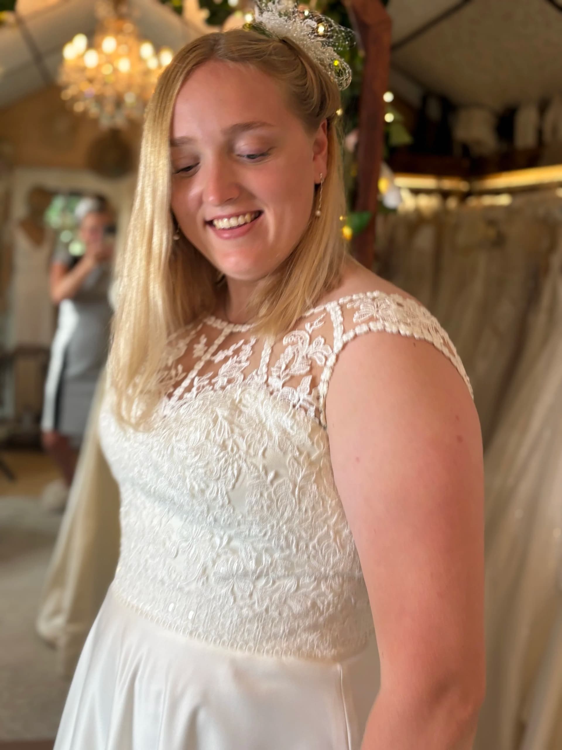 Benedikte – Preloved prinsesse brudekjole str. 48 - billede 4