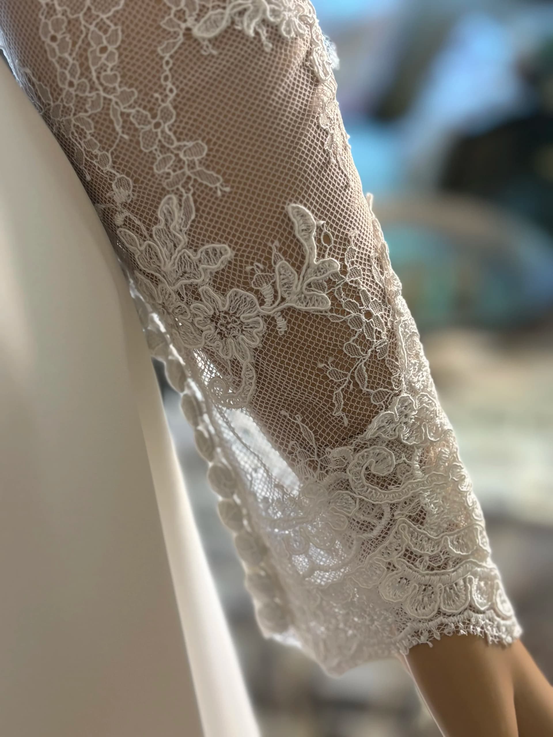 Connie – brudekjole str. 38 med romantisk snit | To Be Loved er nu solgt. - billede 4