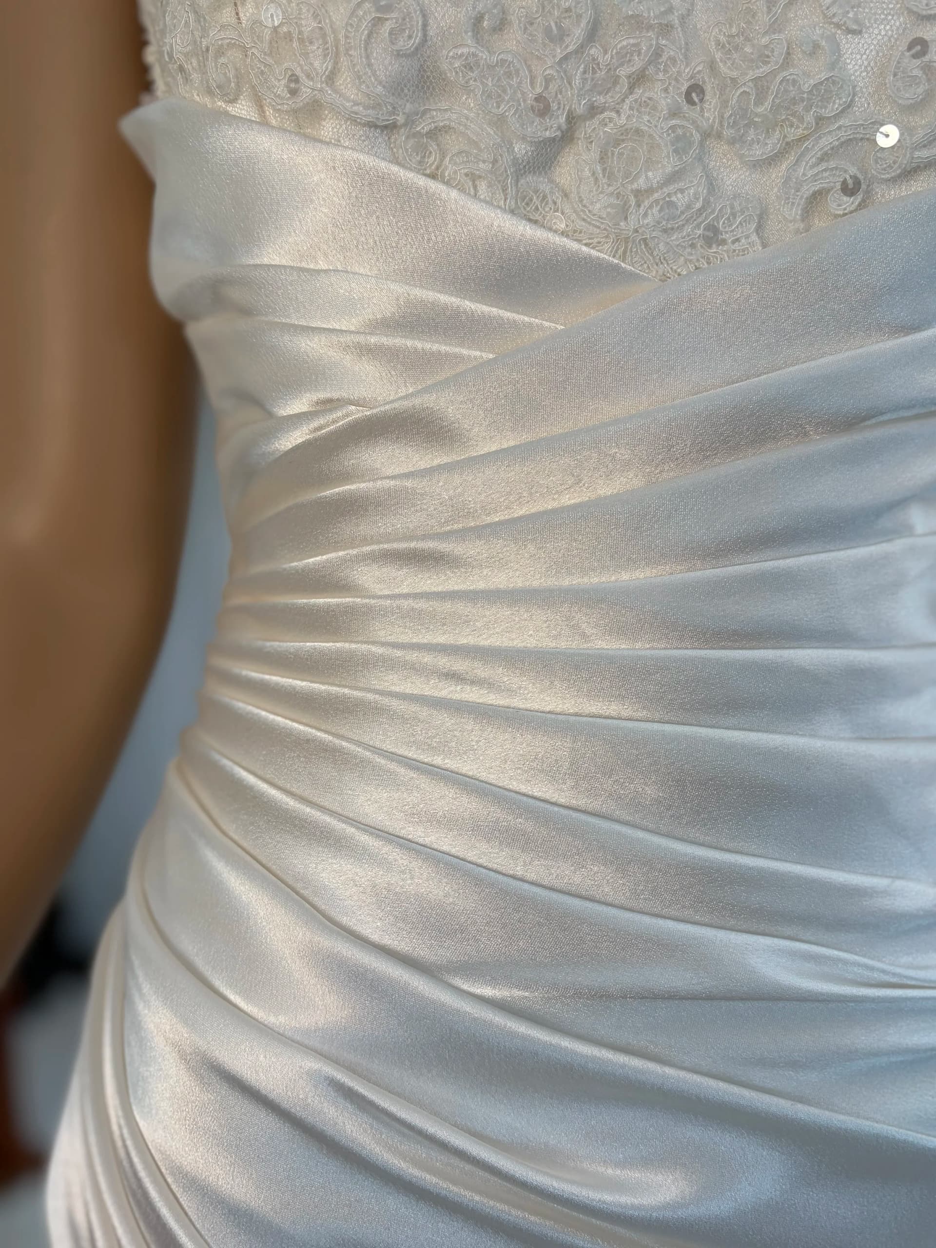 Iben – Preloved brudekjole str. 36 - billede 5